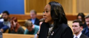 georgia-judge-overseeing-trump-trial-drops-decision-that-could-spell-bad-news-for-fani-willis