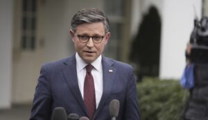 mcconnell-joins-biden-and-democratic-leaders-to-corner-johnson-on-ukraine-aid-in-‘intense’-meeting