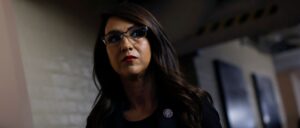 rep.-lauren-boebert’s-son-charged-for-alleged-theft,-police-say
