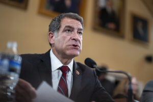 mark-green-reverses-decision-to-retire-after-encouragement-from-trump-–-washington-examiner