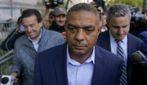 menendez-co-defendant-pleads-guilty-to-bribing-senator’s-wife-with-mercedes-benz