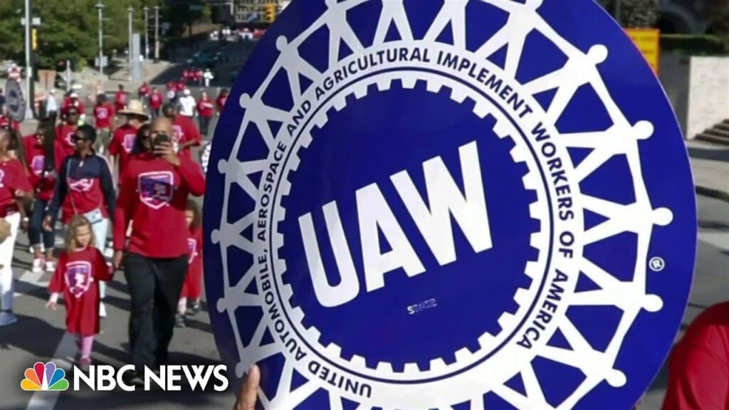 united-auto-workers-union-votes-to-authorize-strikes-at-gm,-ford-and-stellantis-|-the-gateway-pundit-|-by-david-greyson