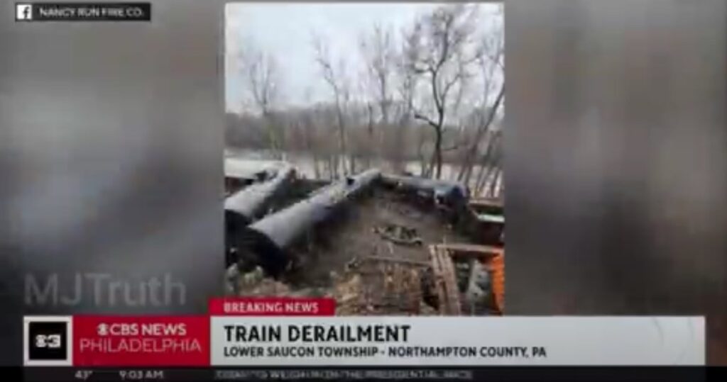 norfolk-southern-freight-train-derails-into-riverbank