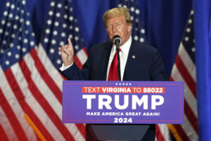 trump-says-nancy-pelosi-and-nikki-haley-are-‘interchangeable’-–-washington-examiner