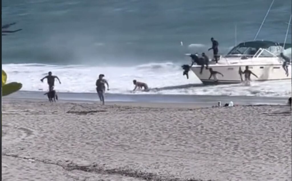 exclusive-video:-illegals-land-on-florida-beach,-14-detained-after-boat-rams-sheriff’s-office-marine-vessel-|-the-gateway-pundit-|-by-margaret-flavin