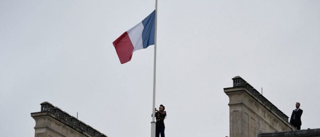 france-becomes-first-nation-to-enshrine-abortion-as-constitutional-right