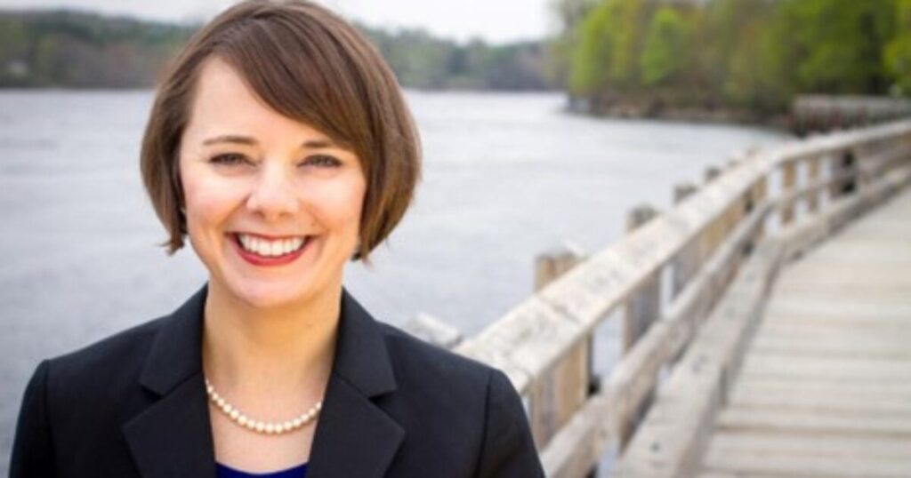 just-in:-maine’s-democrat-secretary-of-state-withdraws-trump-ballot-ban-in-wake-of-scotus-decision