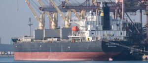 houthi-attack-on-merchant-ship-caused-fatalities-for-the-first-time:-report