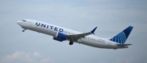 horrifying-video-shows-fire-engulfs-united-airlines-airplane-moments-after-takeoff