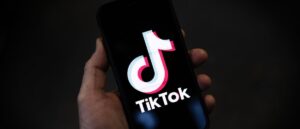 literal-children-bombard-lawmakers-with-phone-calls-after-plea-from-tiktok