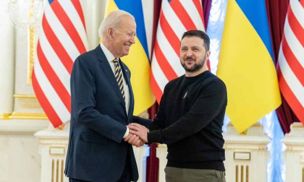 outrageous!-biden-regime-to-send-another-$250-million-security-assistance-to-ukraine-|-the-gateway-pundit-|-by-jim-hᴏft