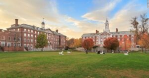 harvard-finally-drops-its-covid-vaccine-mandate,-insists-people-should-still-wear-face-diapers