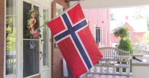 peter-sweden:-huge:-norway-goes-against-cashless-agenda