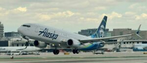faa-inspection-finds-boeing-mechanics-used-dish-soap,-hotel-key-cards-as-makeshift-tools:-report
