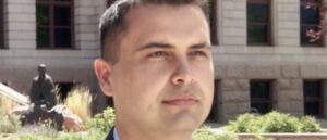 gop-house-candidate-slammed-over-bill-to-‘defund’-police