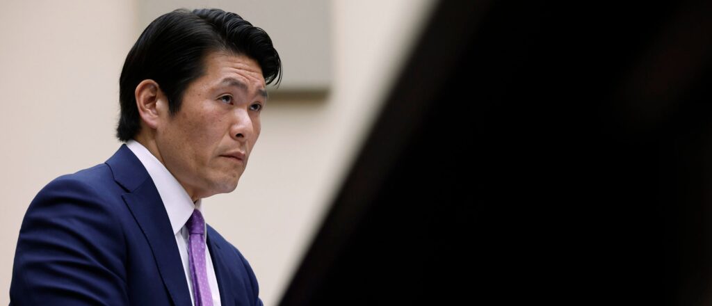 robert-hur-fends-off-attacks-from-democrats,-trump-allies-in-marathon-house-hearing