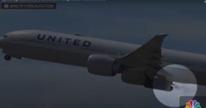 and-another-one:-boeing-plane-forced-to-land-after-fuel-starts-leaking-out-during-takeoff-(video)