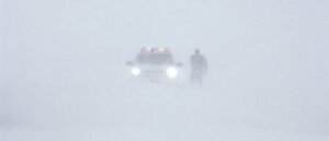 us-cities-hit-with-devastating-snowstorm,-chaos-ensues