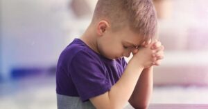 lawsuit-filed-over-school-orders-students-not-pray-together
