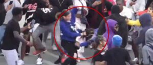 video-shows-chaotic-brawl-between-two-girls,-mall-forced-to-shut-down-early