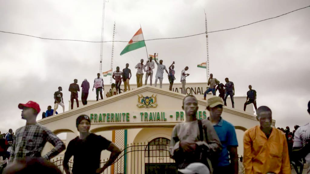 niger:-military-junta-orders-police-to-expel-french-ambassador-–-macron-questions-legitimacy-of-coup-leaders,-threatens-response-if-military-or-diplomatic-facilities-are-targeted-|-the-gateway-pundit-|-by-paul-serran