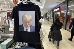 voters-charge-biden-wants-to-‘jail’-trump-before-election,-56%-30%-–-washington-examiner
