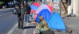 desantis-signs-bill-barring-homeless-from-setting-up-encampments-on-public-property