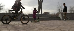 report:-3-boys-try-fixing-bike,-get-robbed-by-armed-men