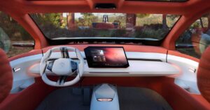 bmw’s-vision-neue-klasse-x-has-a-car-wide-screen-and-a-‘joy’-brain