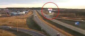 video-shows-hot-air-balloon-crash,-burst-into-flames