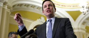 chris-murphy-complains-after-cnn-interview-postponed-for-kate-middleton-cancer-coverage