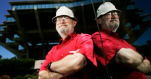 sci-fi-author-vernor-vinge,-who-first-wrote-of-the-ai-singularity,-dead-at-79