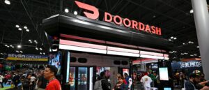 doordash-is-a-human-right-because-microwaving-frozen-meals-is-too-hard,-insane-leftists-argue