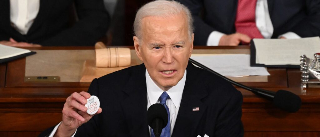 voters-overwhelmingly-have-no-issue-with-term-‘illegal-immigrant’-despite-biden-regretting-use-of-term:-poll