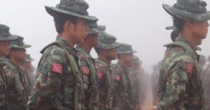 the-war-in-myanmar:-karenni-resistance-fighters-need-stingers