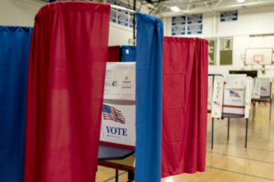 majority-of-likely-voters-do-not-trust-news-media:-poll-–-washington-examiner