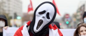 pennsylvania-man-wearing-‘scream’-costume-allegedly-kills-neighbor-with-chainsaw-and-knife