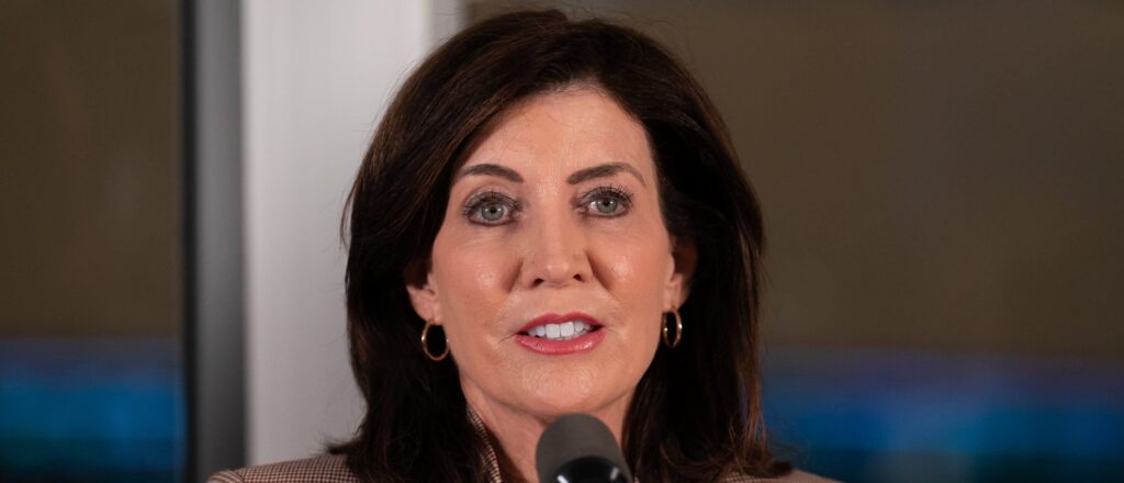 gov.-kathy-hochul-abruptly-leaves-wake-of-murdered-police-officer-jonathan-diller:-report