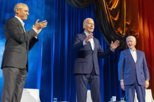 white-house-report-card:-biden-sets-fundraising,-illegal-immigration-records-–-washington-examiner