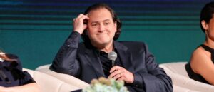 actor-michael-stuhlbarg-randomly-attacked-by-homeless-man-with-rock,-police-say