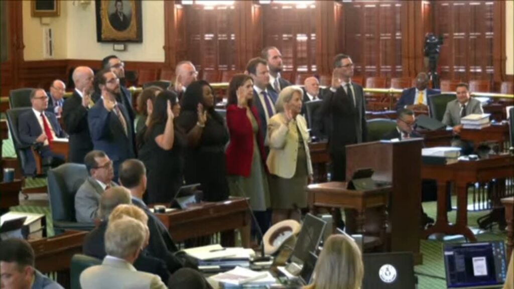 watch-live:-republican-controlled-texas-senate-kicks-off-impeachment-trial-of-hero-attorney-general-ken-paxton-|-the-gateway-pundit-|-by-jim-hᴏft