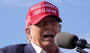 watch-live:-donald-trump-heads-to-green-bay-on-the-campaign-trail-–-washington-examiner