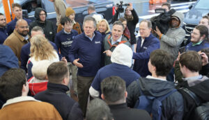 gop-sees-candidate-war-chests-as-key-to-overcoming-fundraising-shortfall-–-washington-examiner