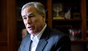 abbott-scoffs-at-‘gimmick’-invite-to-stay-in-new-york-city-migrant-shelter-–-washington-examiner