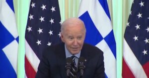 creepy-joe-biden-starts-whispering-into-microphone-again…-“in-the-biden-obama,-the-o’biden”-–-video