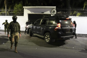 ecuadorian-police-storm-mexican-embassy-to-arrest-former-vice-president-–-washington-examiner
