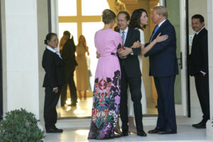 trump-vows-to-extend-tax-cuts-to-billionaires-during-high-dollar-fundraiser-–-washington-examiner