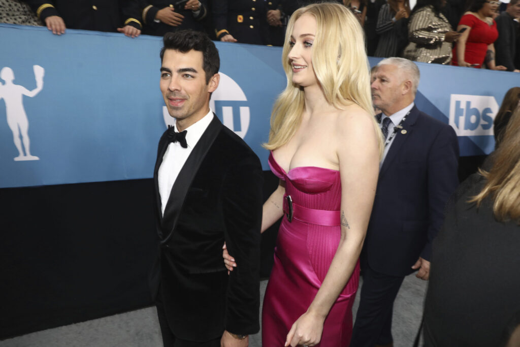 joe-jonas-caught-sophie-turner-in-‘compromising-ring-camera-footage’-before-filing-for-divorce:-report