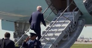 watch:-joe-biden-trips-up-shorter-staircase-again-as-he-heads-to-wisconsin