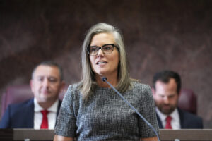 hobbs-mum-on-early-budget-talks-with-republican-leaders-–-washington-examiner